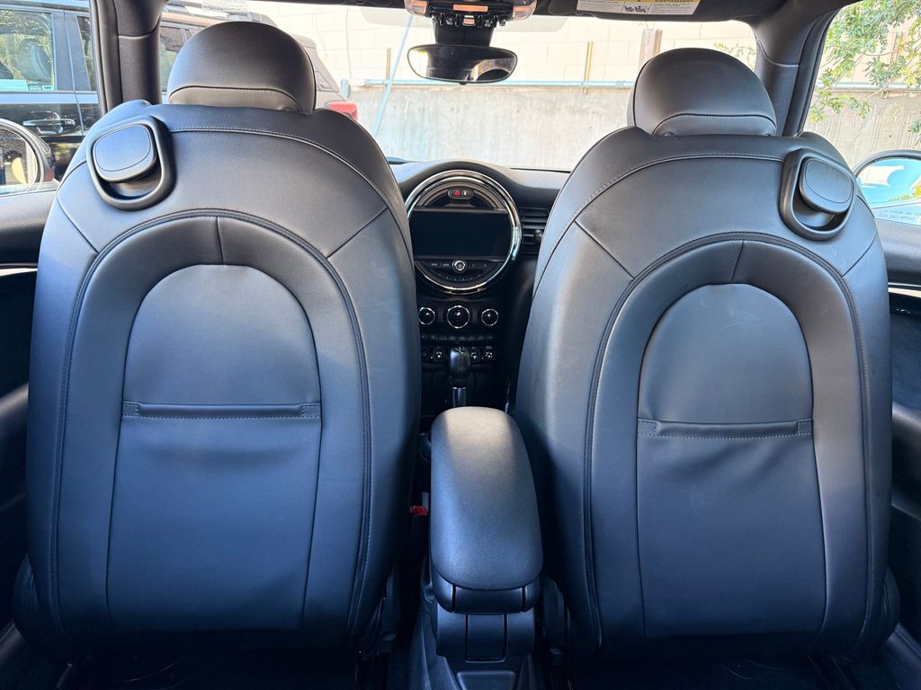Thumbnail: 2019 MINI Cooper - 10