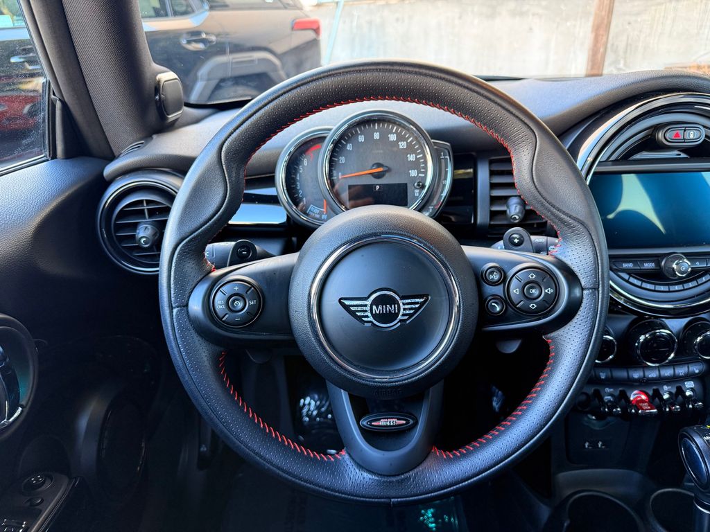 Thumbnail: 2019 MINI Cooper - 12