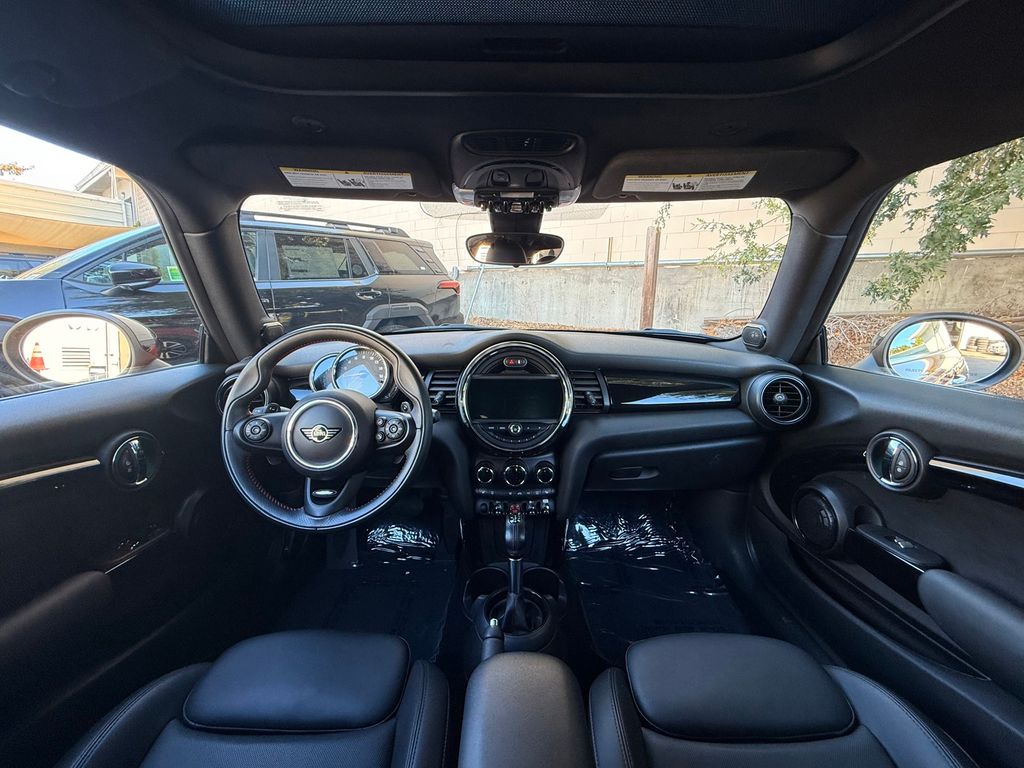Thumbnail: 2019 MINI Cooper - 8