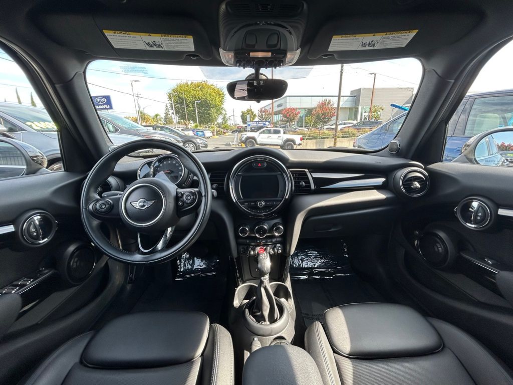 Thumbnail: 2018 MINI Cooper - 9