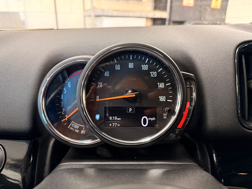 Thumbnail: 2019 MINI Cooper Countryman - 17