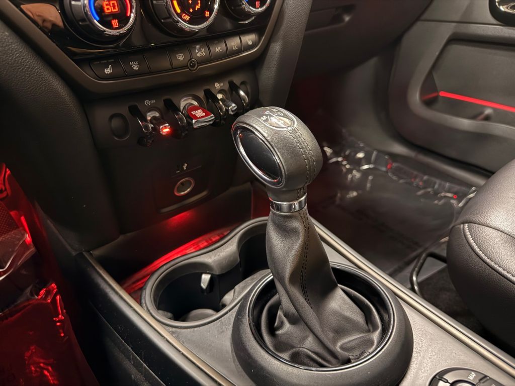 Thumbnail: 2019 MINI Cooper Countryman - 16