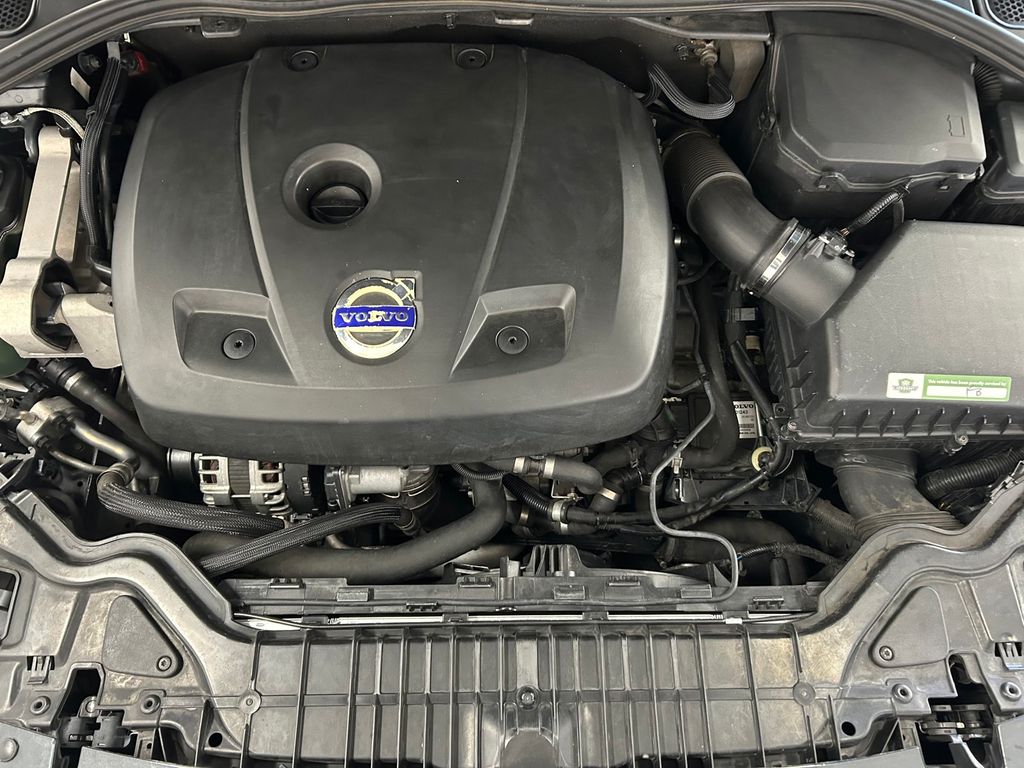 Thumbnail: 2015 Volvo V60 - 8