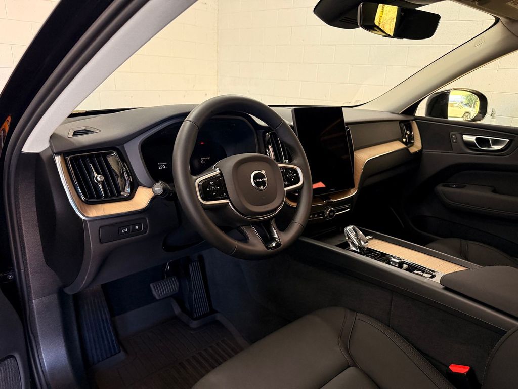 Thumbnail: 2026 Volvo XC60 - 2