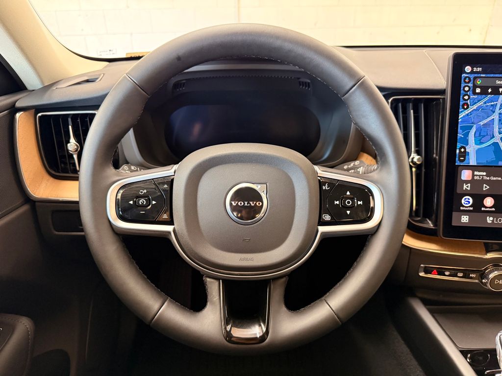 Thumbnail: 2026 Volvo XC60 - 13