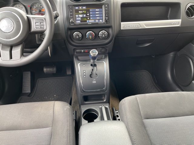 Thumbnail: 2016 Jeep Compass - 14