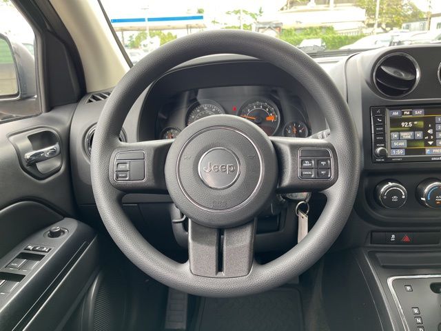 Thumbnail: 2016 Jeep Compass - 12