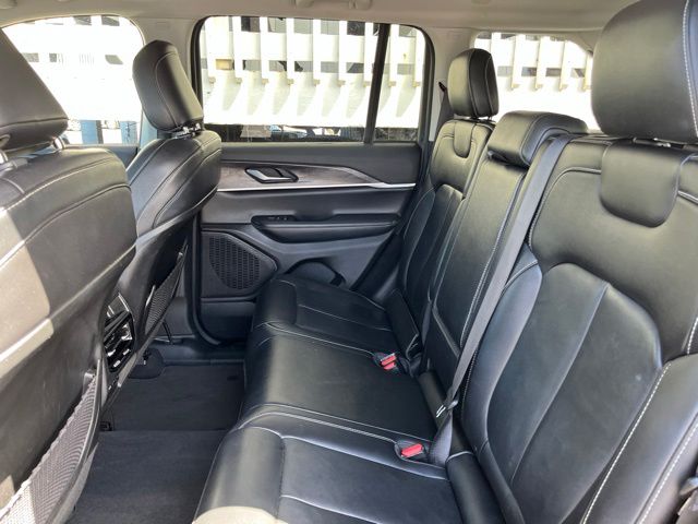 Thumbnail: 2023 Jeep Grand Cherokee - 19
