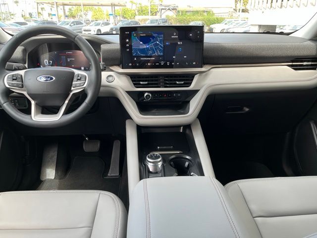 Thumbnail: 2025 Ford Explorer - 9