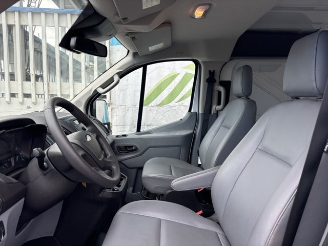 2019 Ford Transit Series 150 11