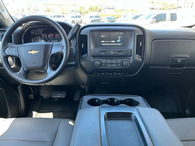 Thumbnail: 2018 Chevrolet Silverado 2500 - 10
