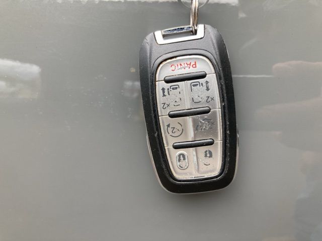 Thumbnail: 2022 Chrysler Pacifica - 18