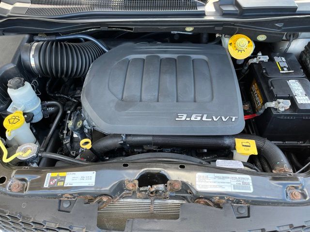 Thumbnail: 2017 Dodge Grand Caravan - 8