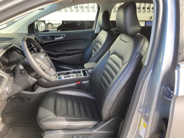 Thumbnail: 2022 Ford Edge - 10