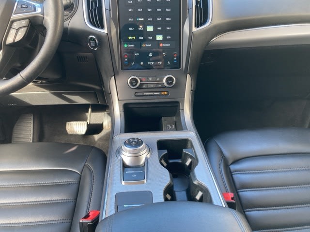 Thumbnail: 2022 Ford Edge - 15