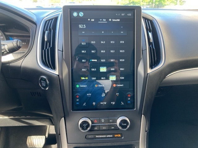 Thumbnail: 2022 Ford Edge - 14