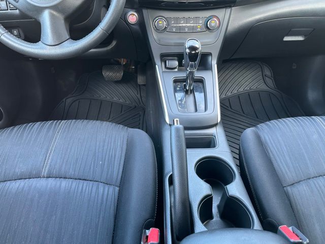 Thumbnail: 2016 Nissan Sentra - 15