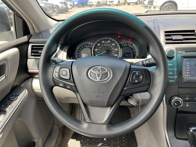 Thumbnail: 2015 Toyota Camry - 13