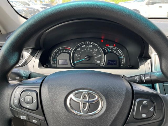 Thumbnail: 2015 Toyota Camry - 21