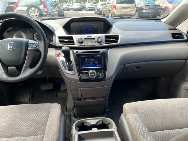 Thumbnail: 2014 Honda Odyssey - 10