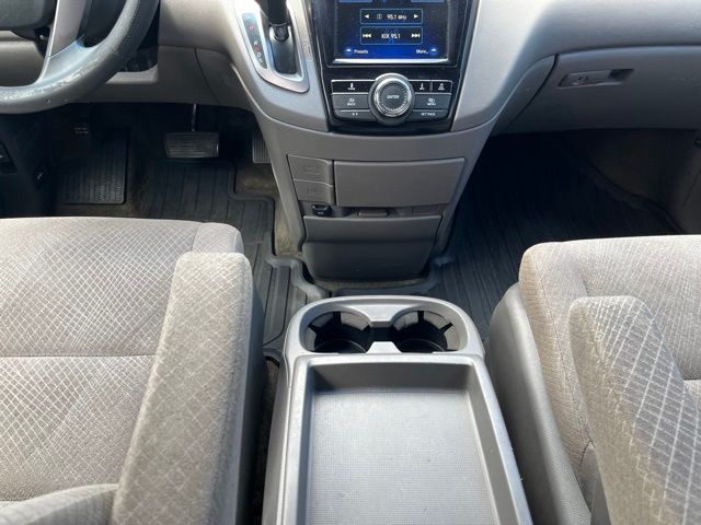 Thumbnail: 2014 Honda Odyssey - 16