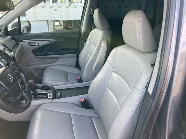 Thumbnail: 2016 Honda Pilot - 10