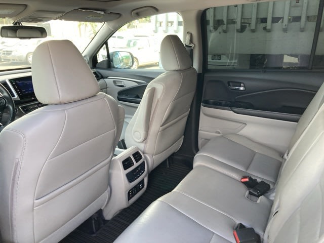 Thumbnail: 2016 Honda Pilot - 12