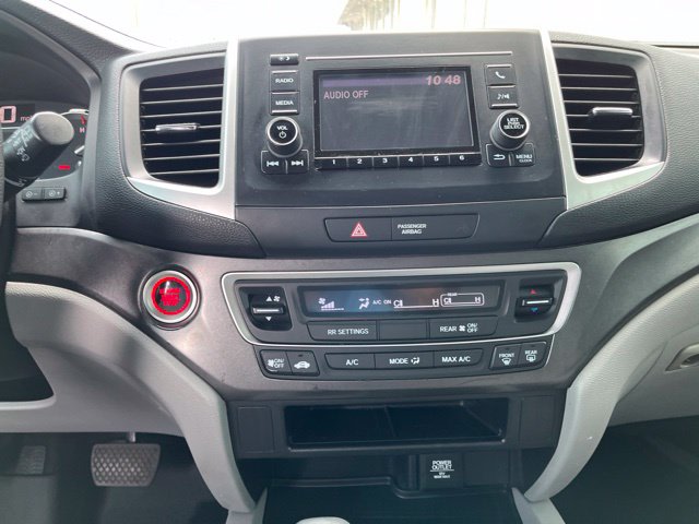 Thumbnail: 2018 Honda Pilot - 15