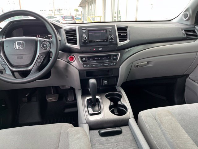 Thumbnail: 2018 Honda Pilot - 10