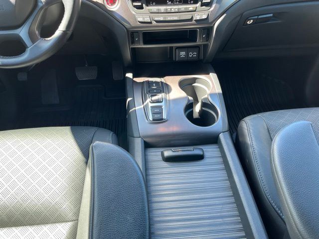 Thumbnail: 2021 Honda Passport - 16