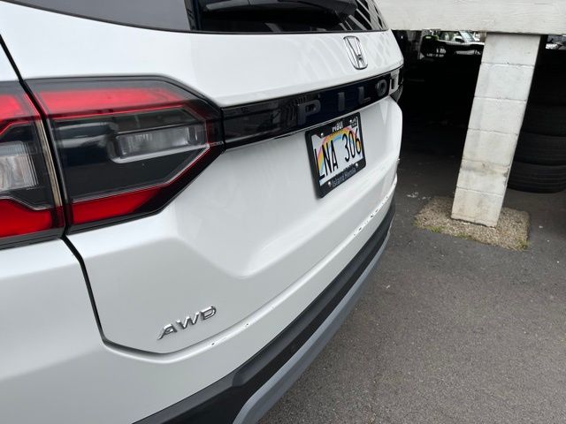Thumbnail: 2023 Honda Pilot - 19