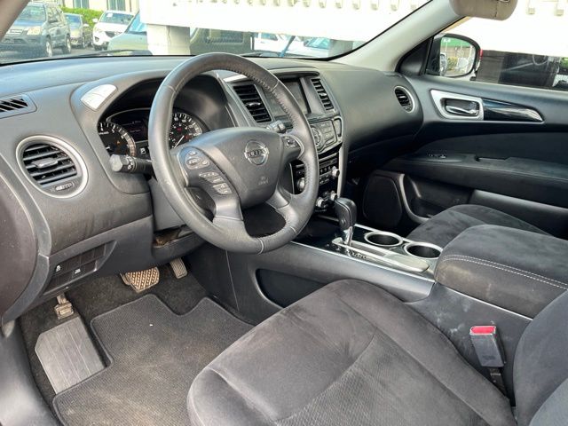 Thumbnail: 2015 Nissan Pathfinder - 2