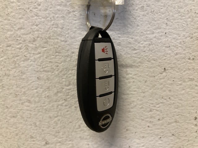 Thumbnail: 2022 Nissan Pathfinder - 19