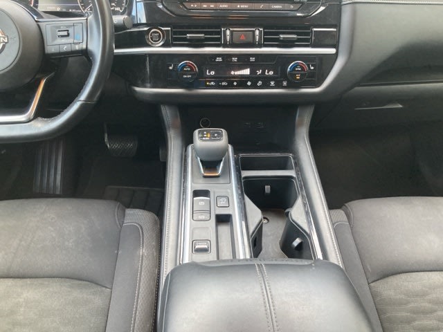 Thumbnail: 2022 Nissan Pathfinder - 16