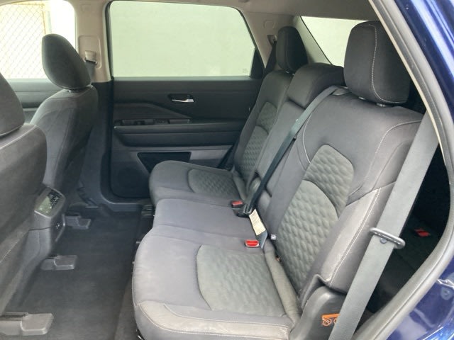 Thumbnail: 2022 Nissan Pathfinder - 21