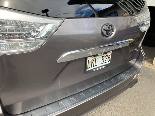 Thumbnail: 2020 Toyota Sienna - 7