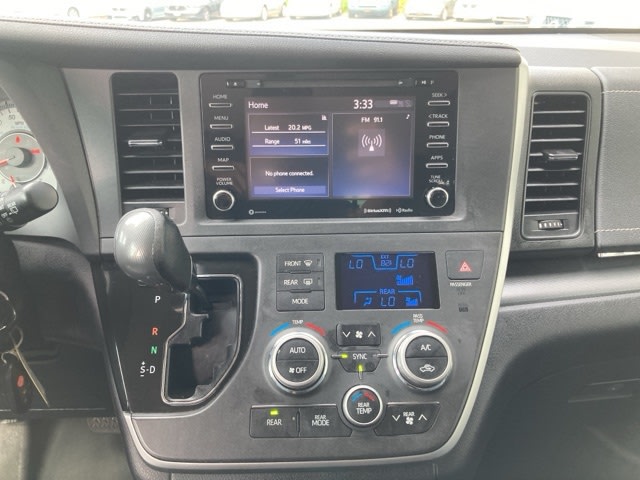 Thumbnail: 2020 Toyota Sienna - 16