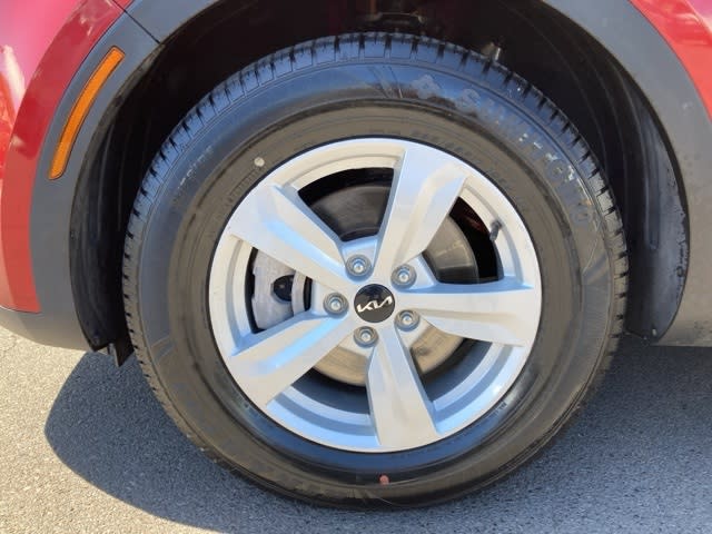 Thumbnail: 2022 Kia Sorento - 7