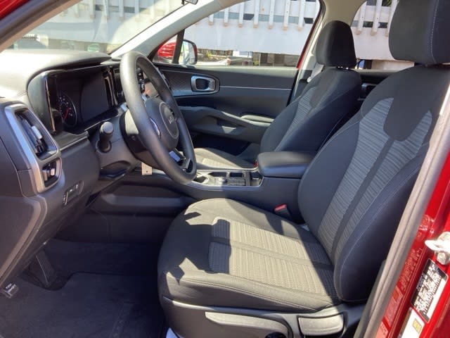 Thumbnail: 2022 Kia Sorento - 11