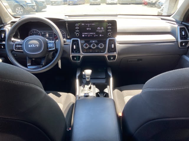 Thumbnail: 2022 Kia Sorento - 2