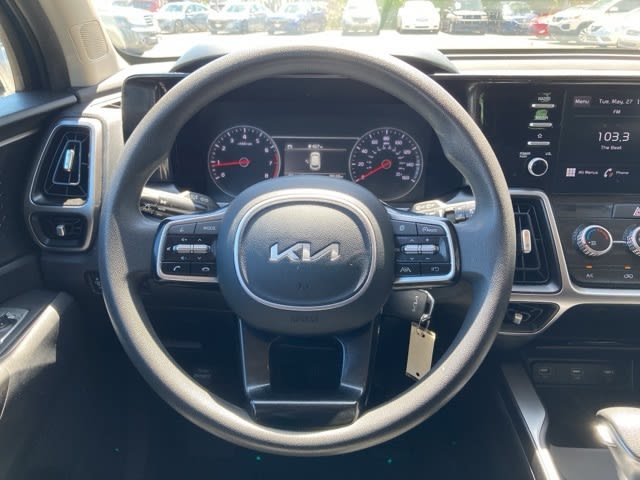 Thumbnail: 2022 Kia Sorento - 13
