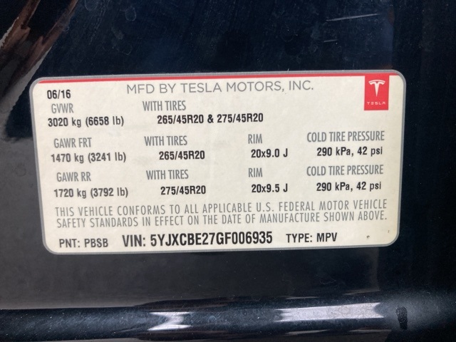 2016 Tesla Model X 90D 16