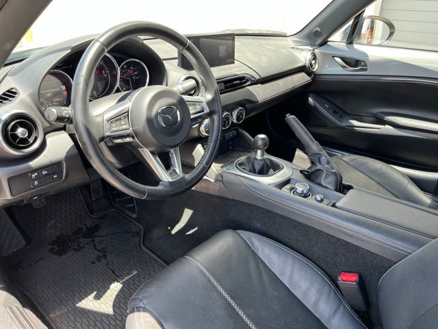 Thumbnail: 2024 Mazda MX-5 Miata - 2
