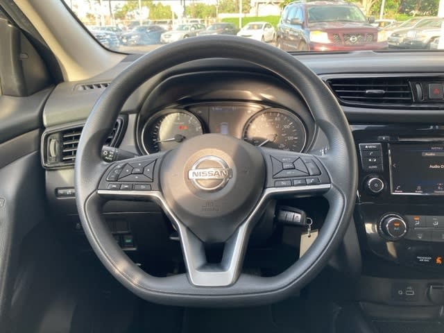 Thumbnail: 2022 Nissan Rogue Sport - 13