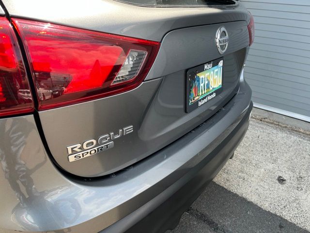 Thumbnail: 2017 Nissan Rogue Sport - 20