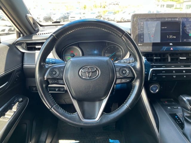 Thumbnail: 2021 Toyota Venza - 13