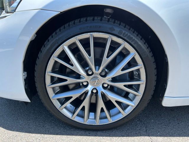 Thumbnail: 2018 Lexus IS - 7