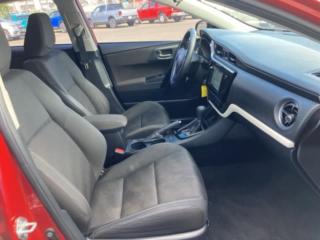 2018 Toyota Corolla iM Base 12