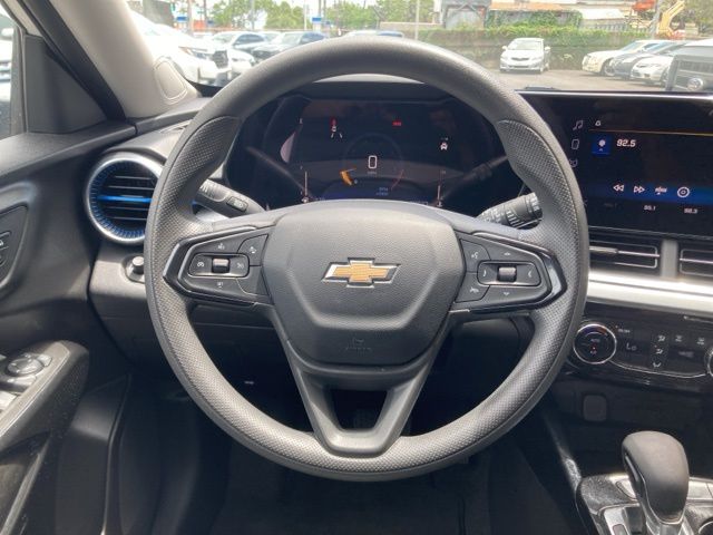 Thumbnail: 2024 Chevrolet Trax - 14