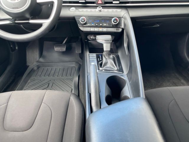 Thumbnail: 2024 Hyundai Elantra - 15